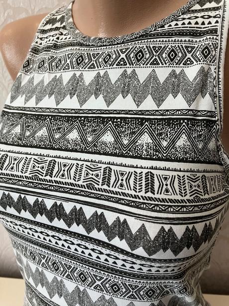 Čiernobiely top (s), clockhouse,s