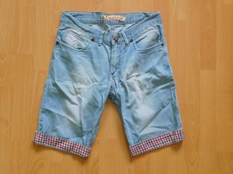 Pánske kraťasy, 32