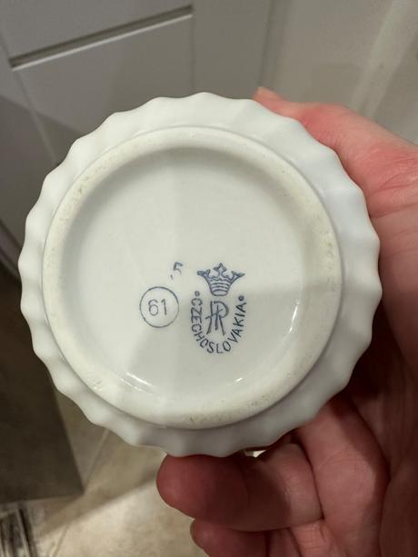 Retro hrnceky slnečnice, 