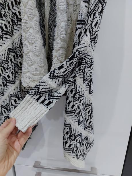 Hrubý béžový kardigán, s