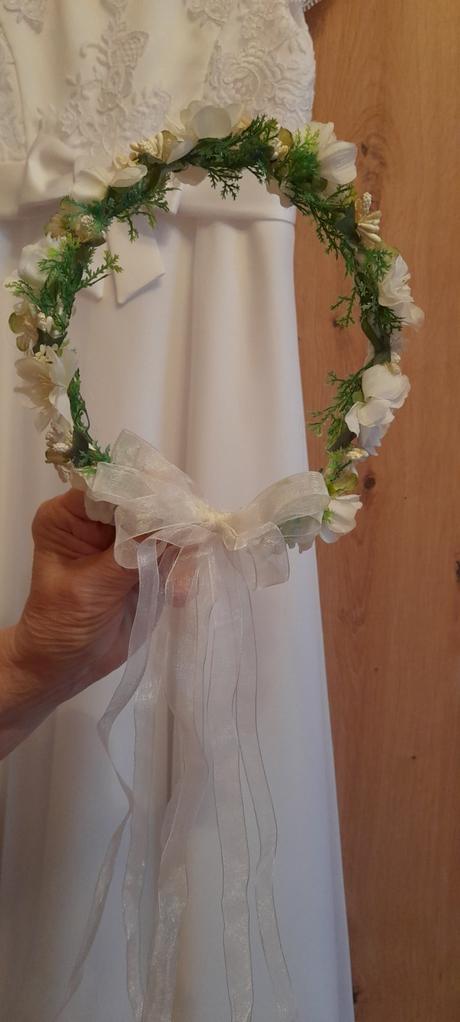 Šaty na 1.sväté prijímanie, 128