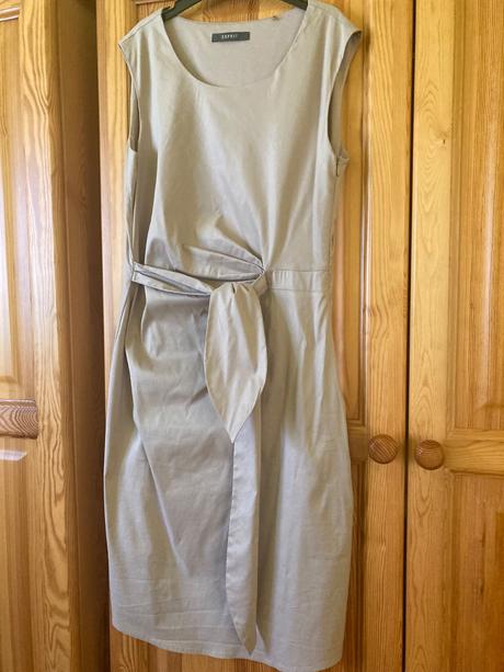 Dámske saty vel.38, esprit,38