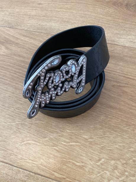 Opasok fracomina, fracomina