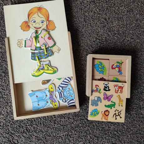 Predam drevene hracky/cena spolu za obe, 