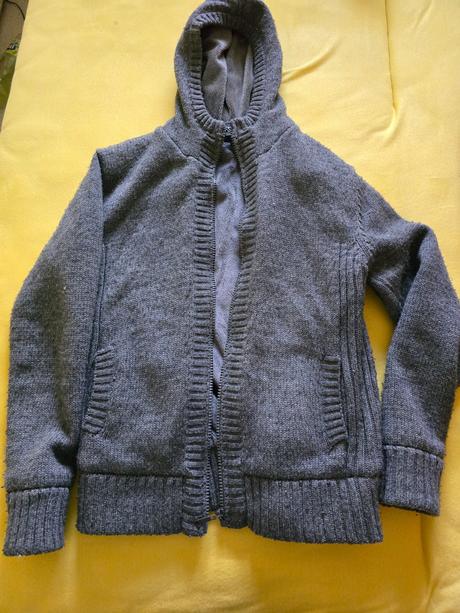 Veľmi teply podsity sveter, fishbone,164