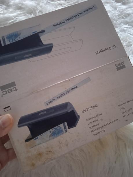 Prístroj na kontrolu bankoviek,