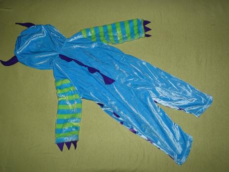 Kostym strasidielka od tu,