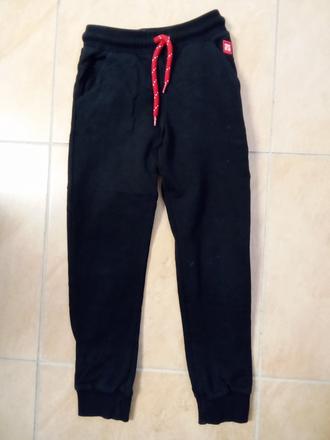 Tepláčiky v top stave 128/134, 128