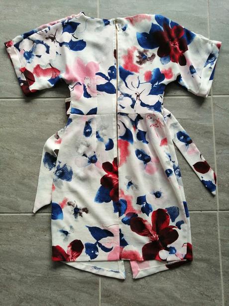 Kvetované šaty closetlondon,v34-36, 36