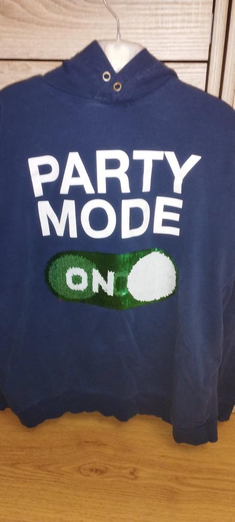 Mikina párty mode, 152