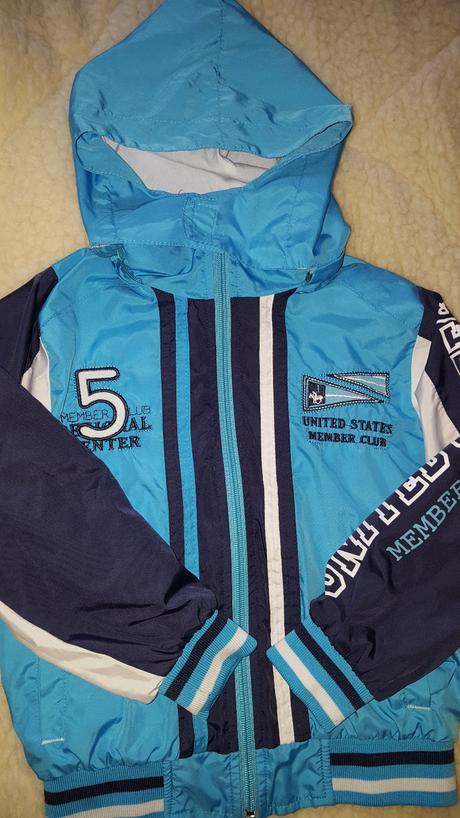 Chlapčenská vetrovka, 110