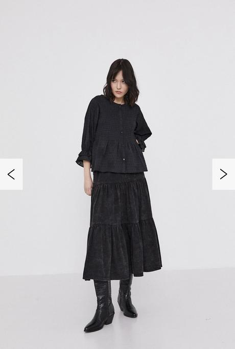 Zaujímavá vyšívaná blúzka, l