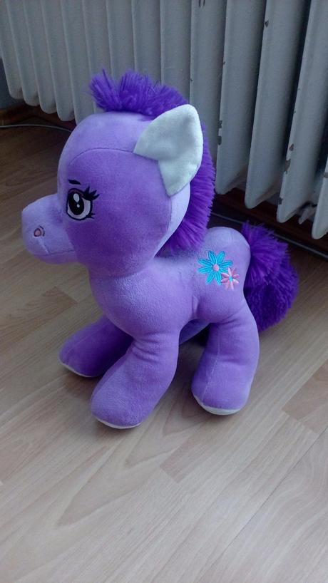 Plyšový konik,