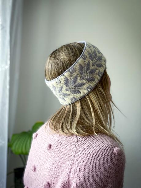 Pletená čelenka dvojvrstvová, 56