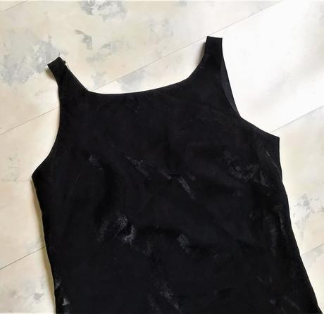 Saténové šaty s kovovým leskom, yessica,38