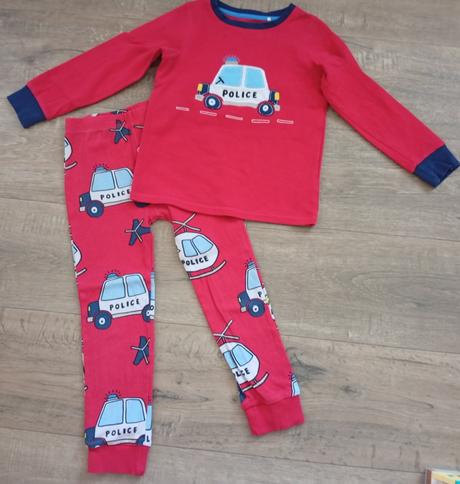 Pyžamá značky next, next,110