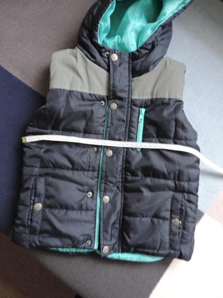 Teplá, prešívaná vesta, veľ. 116, lupilu,116