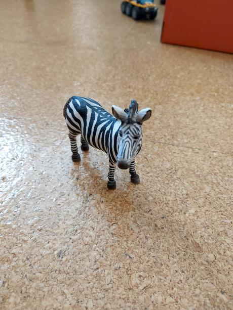 Plastove zvierata a dinosaury, 