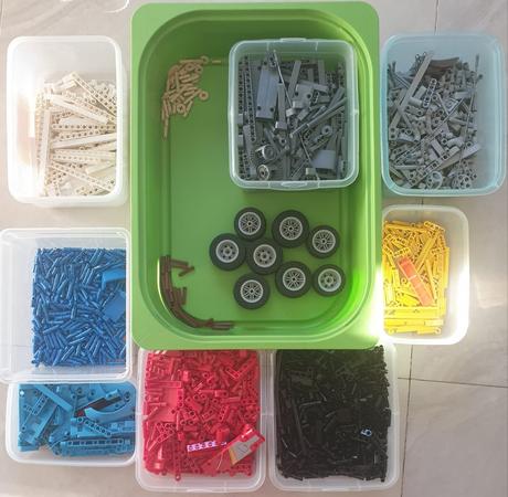 Technik lego 42098 a 42093 top stav,