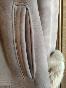 Kožuch veľkosť s, 36