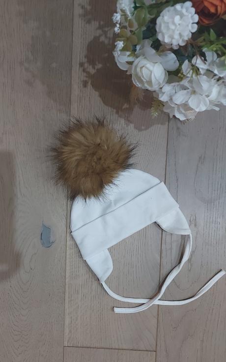 Čiapka s bombrlcom, 68