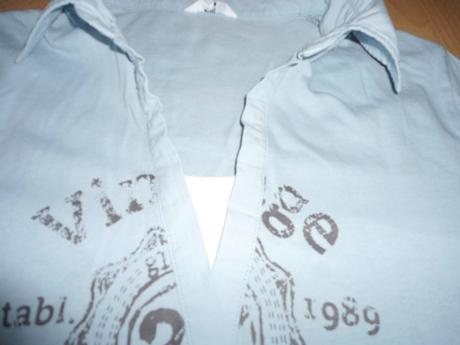 Bledomodre tricko, l