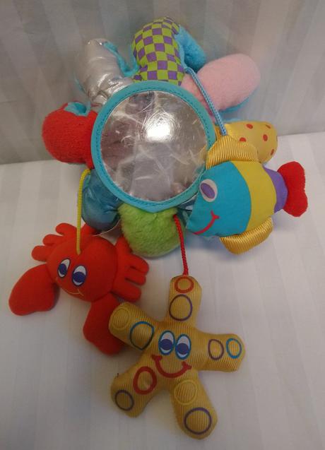 Zavesovacia chobotnica so zrkadielkom, boots,