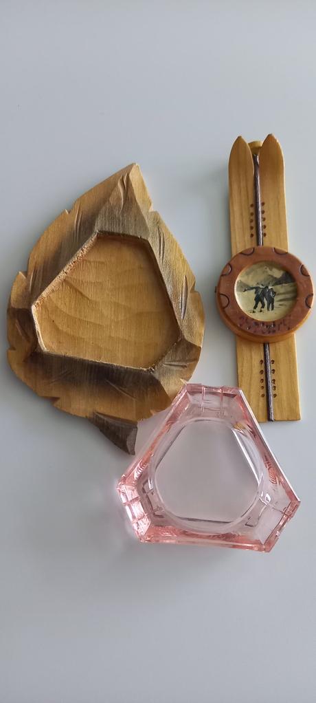 Prakticko-dekoracny popolnik, 