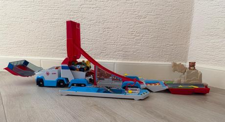 Labkova patrola - labkator + 7 kovovych vozidiel, 