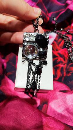 Náhrdelník s kameňmi,