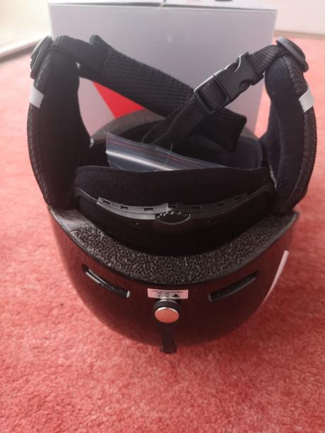 Dainese lyžiarska prilba veľkosť 52-56 cm, dainese