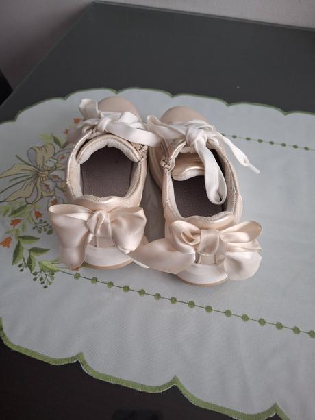 Elegantne tenisky, asso,32