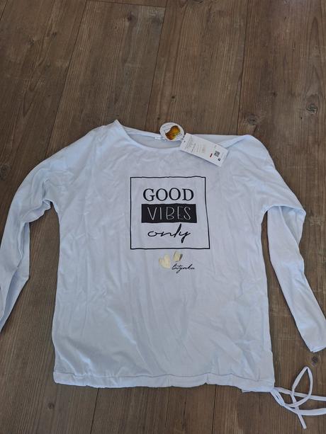 Tricko good vibes only, l