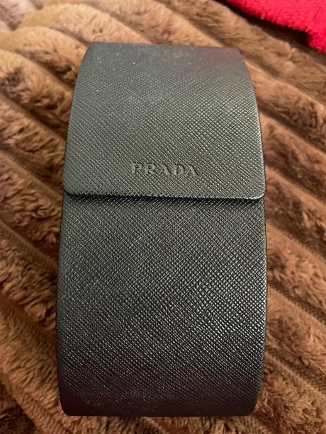 Slnecne okuliare, prada