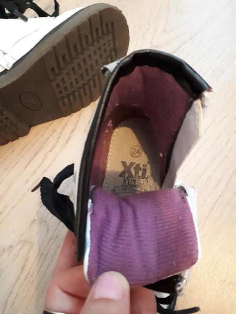 Topánky na jeseň, 24