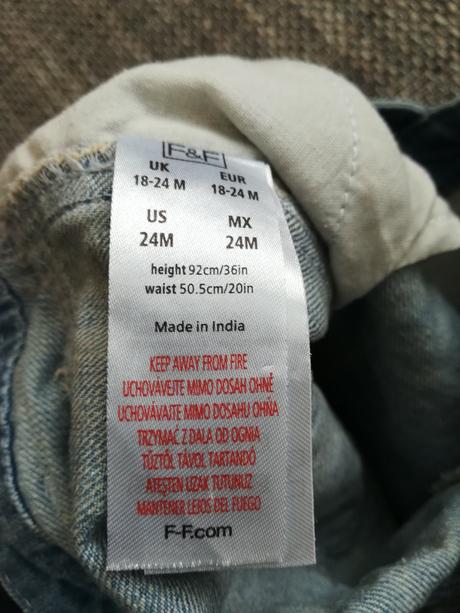 Riflové kraťasky a tričko, f&f,92