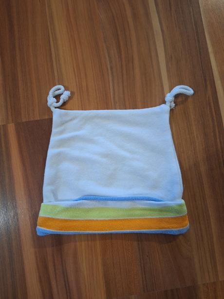 Tenká čiapočka, 68