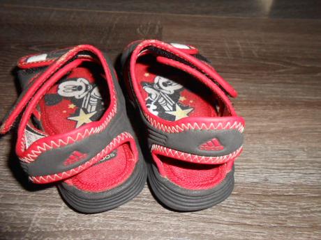 Adidas sandalky č. 20 s mickey mousom, adidas,20