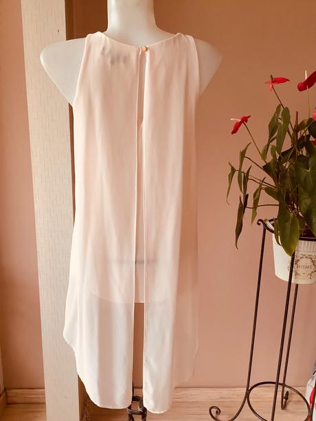 Krasny predĺžený top, new look,36