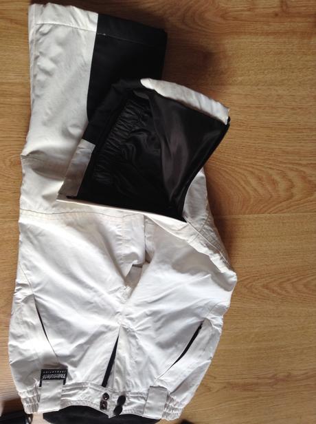 Lyziarske oteplovacky, 86