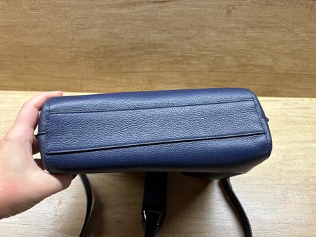 Kabelka coccinelle, coccinelle