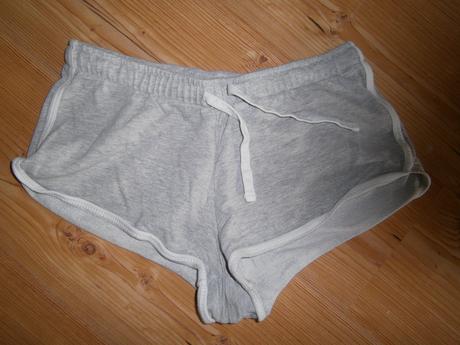 Kraťasy po 3 eur/ks, m