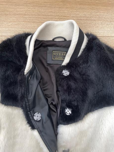 Guess huňatá bundička top stav, guess,xs