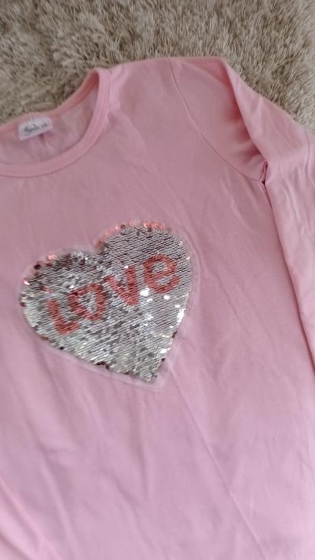 Tričko s meniacim srdiečkom, 152