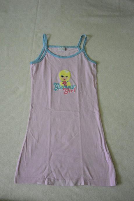 Tielkové šaty, 140