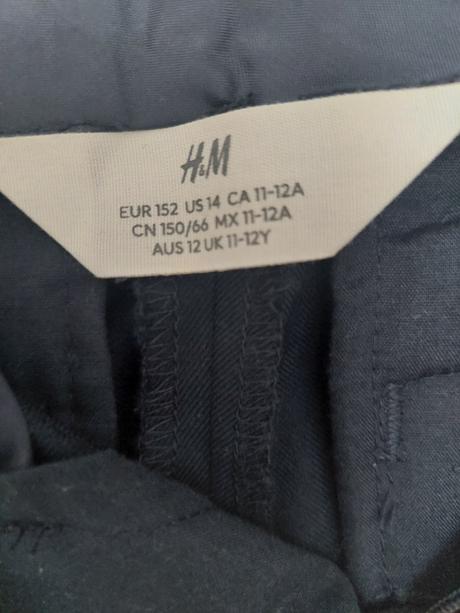 Chlapčenský oblek h&m 146/152 top stav, 146