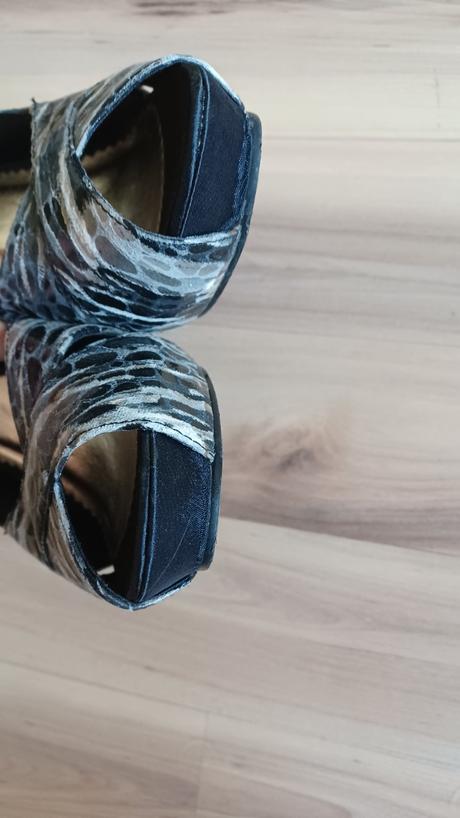 Sandále na opätku, 36