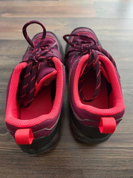 Tenisky turisticke, quechua,37