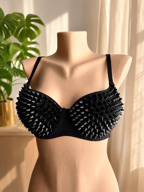 Spiked podprsenka, 85b
