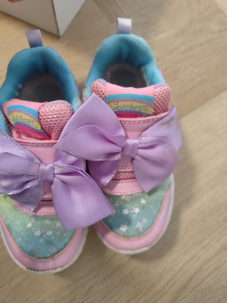 Skechers, skechers,26